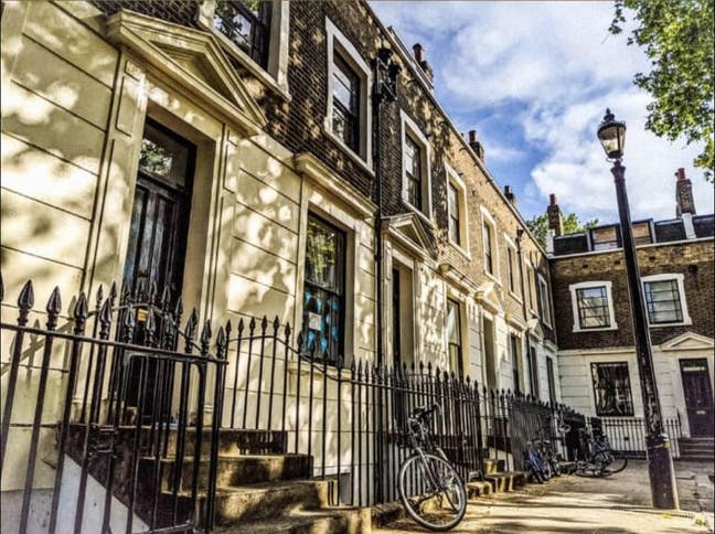 Large room available in Social house Main Photo