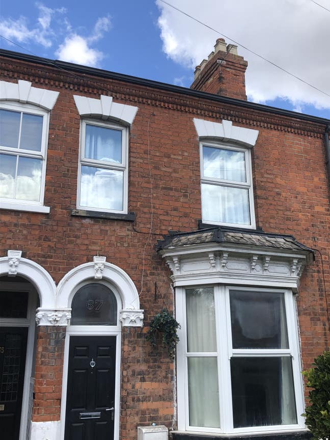 Room Available in Large Upmarket Shared House Main Photo