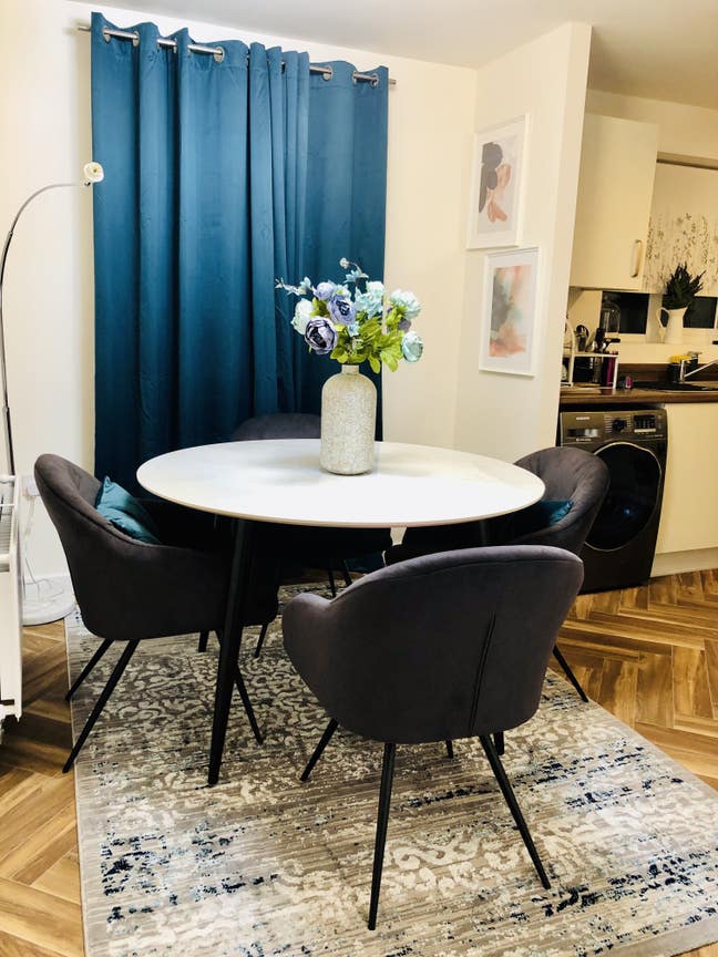 Double room available - bills included Main Photo