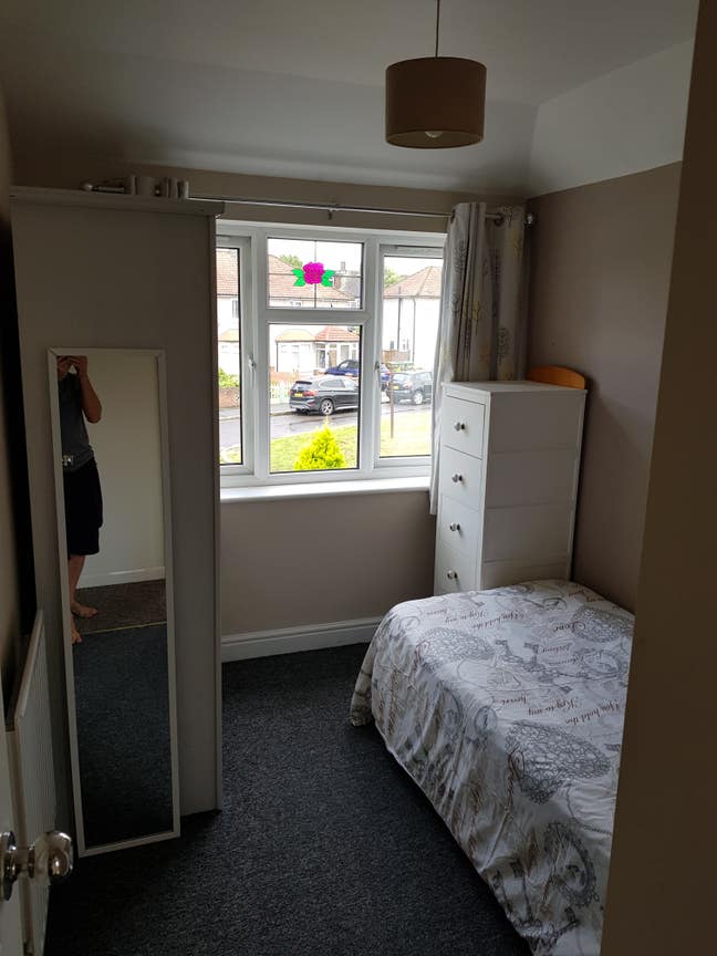 Blackheath/ Kidbrooke 2 rooms and Office Main Photo