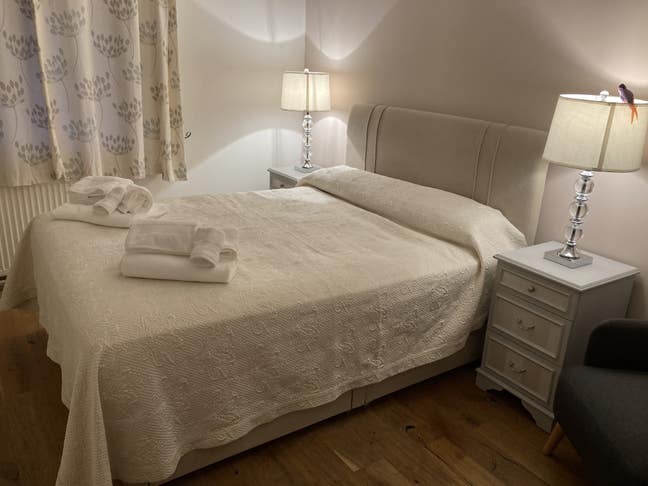 King room near Airport Main Photo