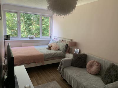 Double room with fitted wardrobes  Main Photo