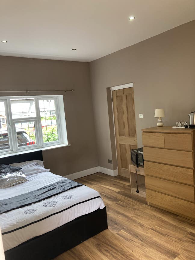 Lovely studio room  Main Photo