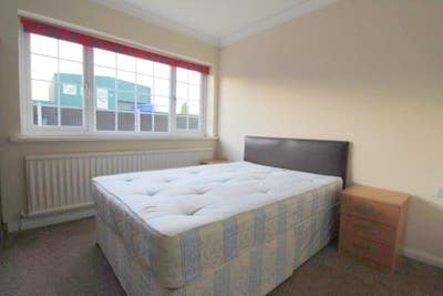 Ground Floor Studio Available Main Photo