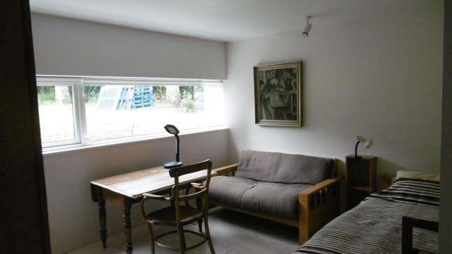 Lovely large room for single occupation Guildford Main Photo