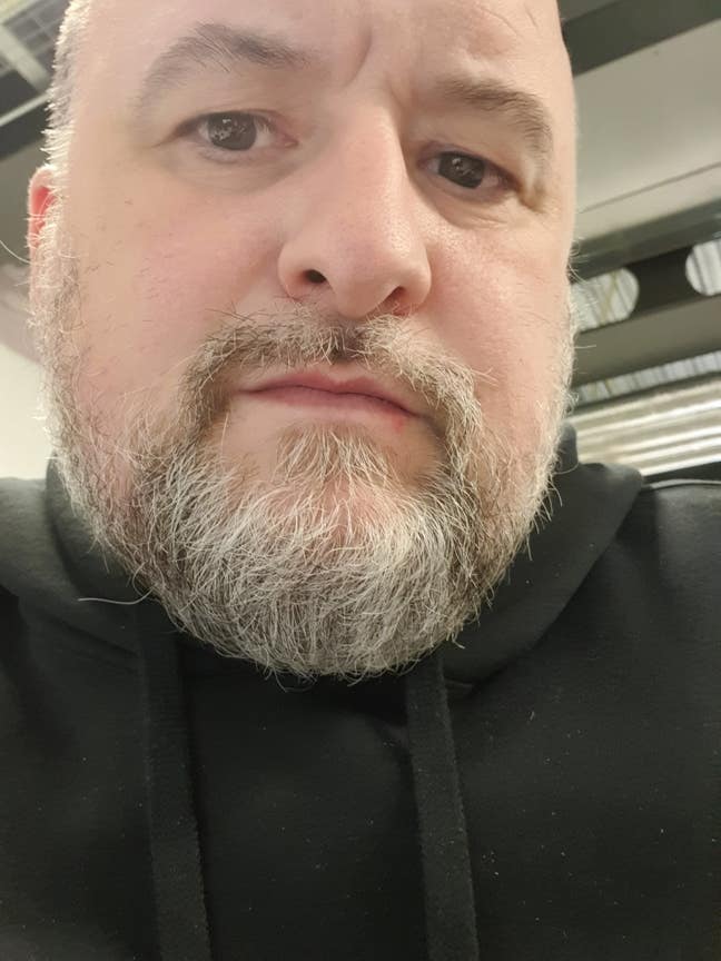 Flat or house share needed asap Main Photo