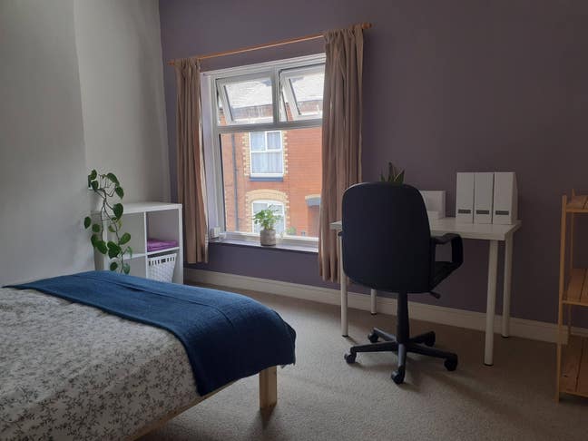 2 double bedrooms available Main Photo