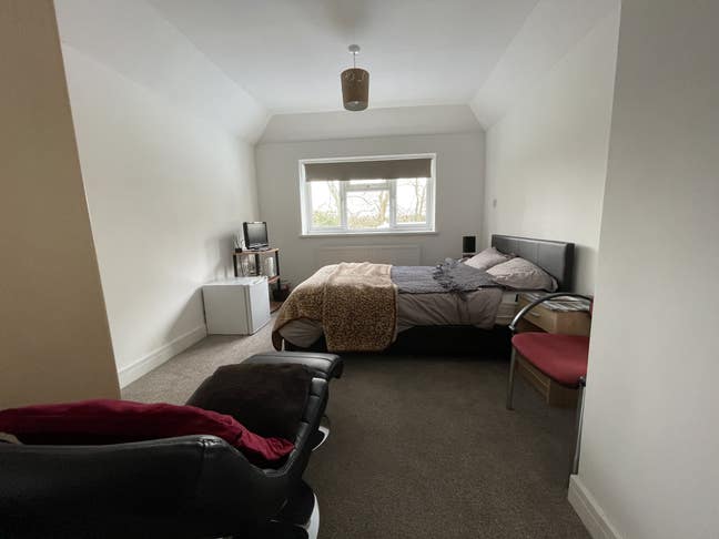 Double Rooms available  (Monday to Friday) Main Photo