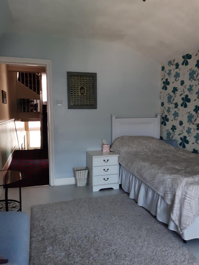 Female - for single bedroom, Walthamstow Central  Main Photo