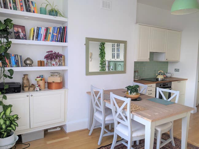 Perfect 1 Bed Flat  Main Photo