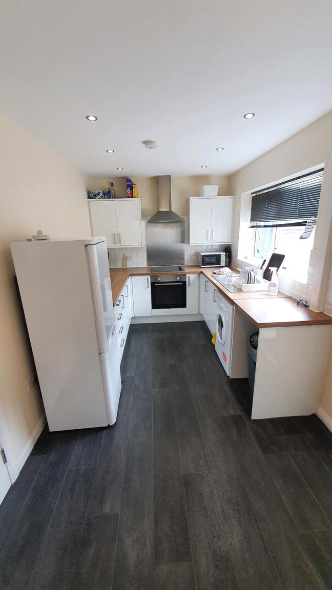 Small House Share 4 Bedroom Main Photo