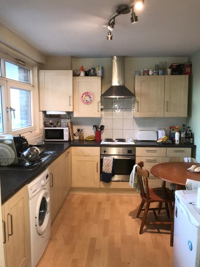 Double Room in friendly flat share Main Photo