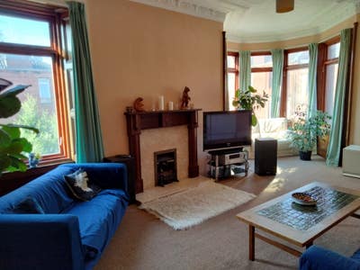 Double Room in 2 Bedroom Flat North Kelvinside  Main Photo