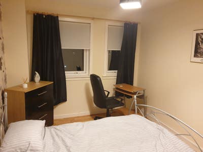 Large room to rent Main Photo