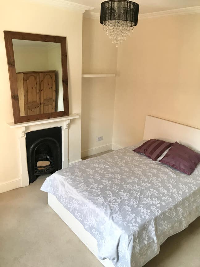 Large room 15 mins town, Uni and RBH Main Photo