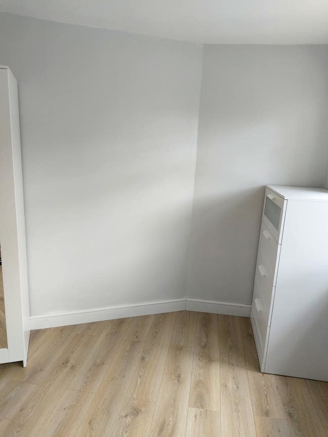 Brand new light airy room - Ensuite Main Photo