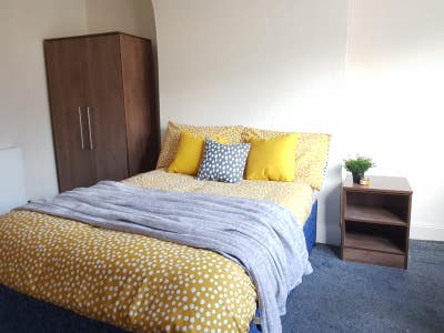 Spacious student pad! Main Photo
