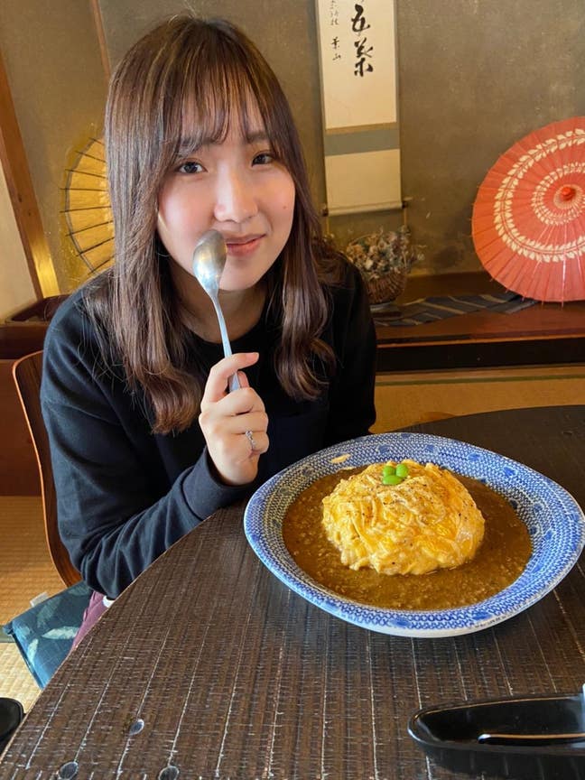 room for a Japanese woman Main Photo