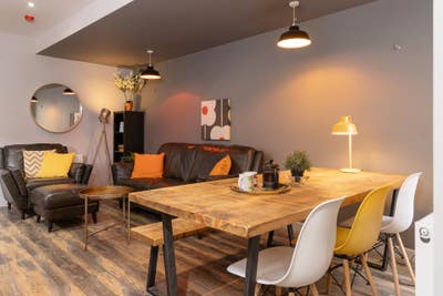 Ensuite Room in Co-Living House Near the Beach Main Photo