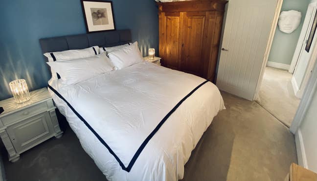 2 Double Rooms En-suite.    Main Photo