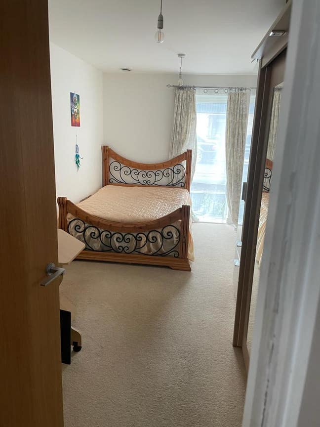 Modern double room  all bill inc/wifi/parking Main Photo
