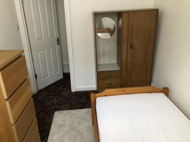 Room for Rent- Single  Main Photo