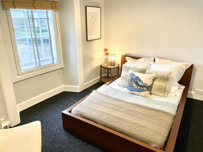 RM10 Newly Refurbished Double Room NO DEPOSIT  Main Photo