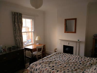Very large room by University Sports Ground  Main Photo