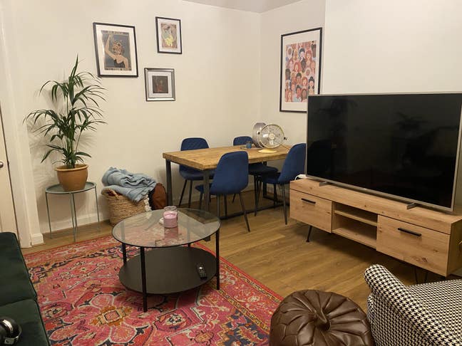 Double Room Close to Station Main Photo