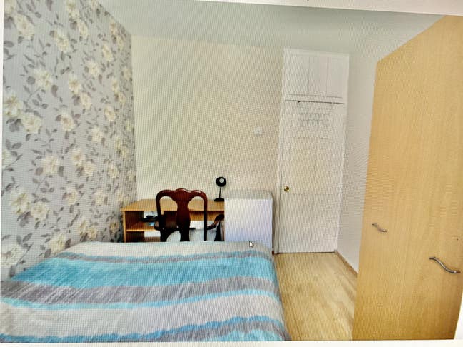 Double Room To Rent, Great Location W12 Zone 2 Main Photo