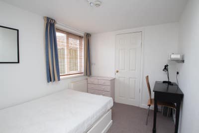 Double room in shared House  Main Photo