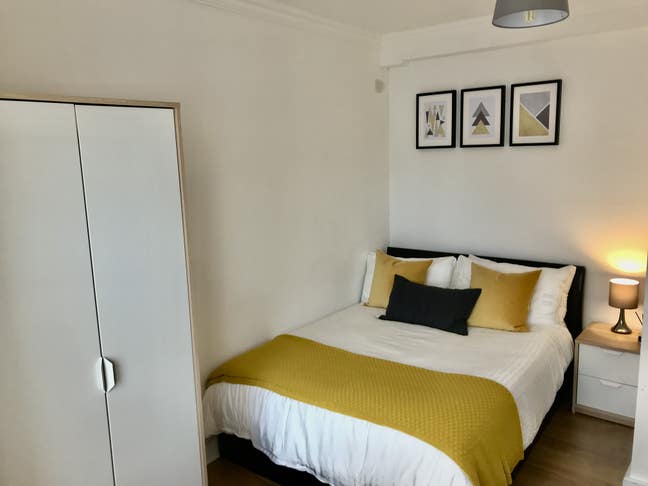 Double Room opposite Hospital Main Photo