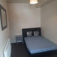 Double Room nr Twn centre and Train Station Main Photo