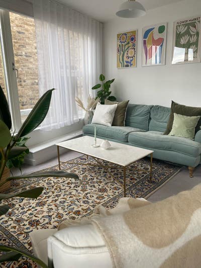 2 bedroom fully furnished Stratford townhouse  Main Photo