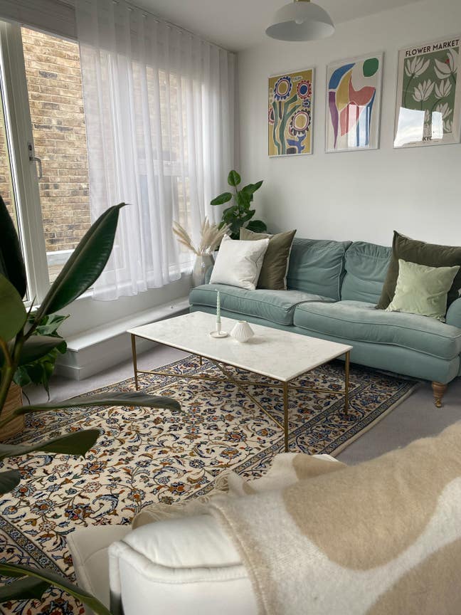 2 bedroom fully furnished Stratford townhouse  Main Photo