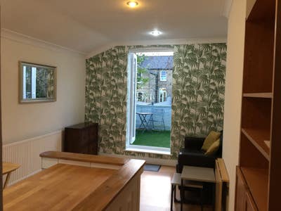 Roof Garden🪴One Bed Studio Flat for Single Person. Main Photo