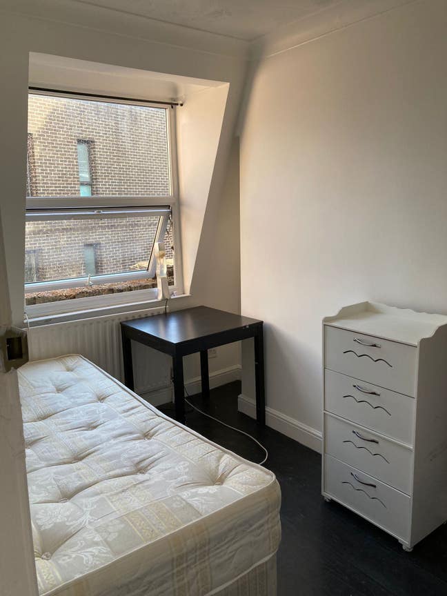 Cosy Single Room in the Hearth of Shoreditch Main Photo