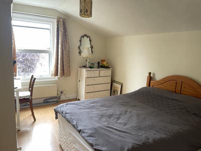 East Putney  SW15   Large Terrace House, Bills Inc Main Photo