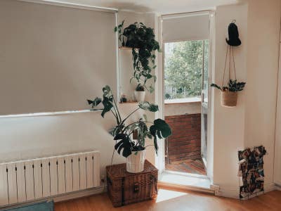 Bright spacious studio in Earl’s Court bills inc Main Photo