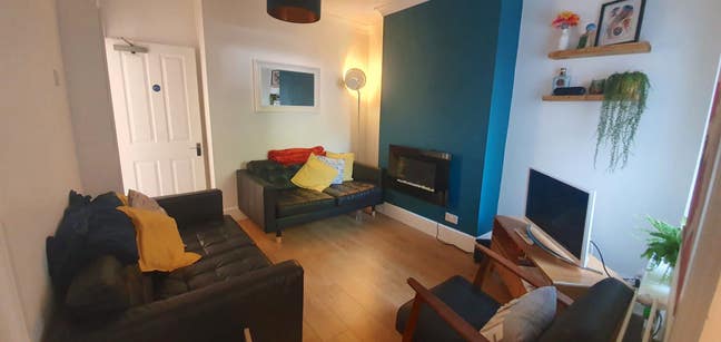 New Year - New Job - New Home 🏡 - Fab Dble Room Main Photo