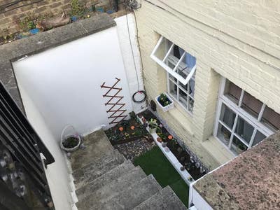 Basement (2 Rooms) near Slough High Street Main Photo