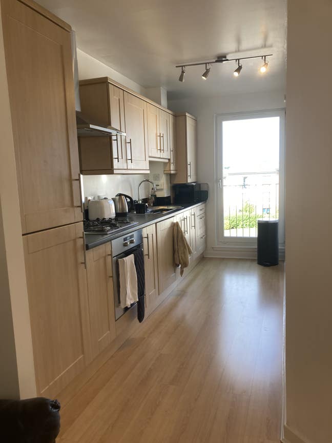 Double room to rent in modern flat EH14 Main Photo