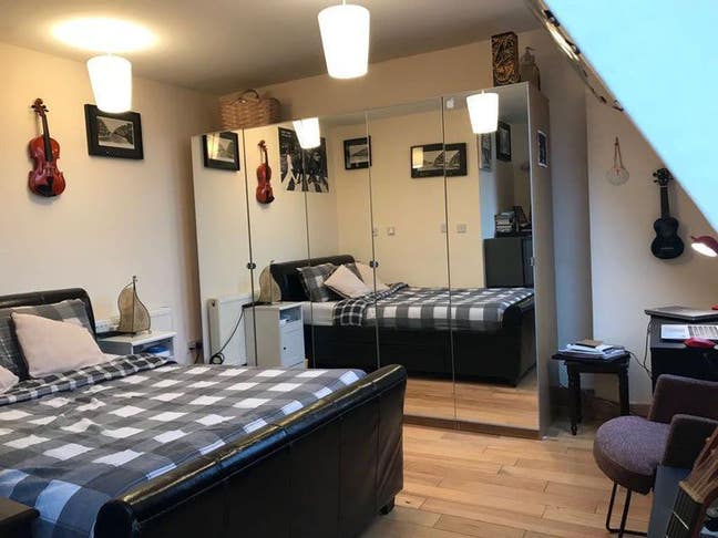 **Beautiful En-suite In Kings Cross Penthouse** Main Photo