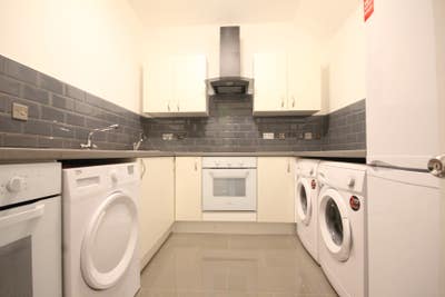 Two Compact Doubles with Private Bathroom Main Photo