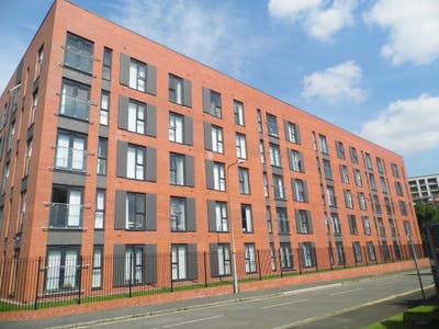 ***All Inclusive - Double Room - Close to City*** Main Photo