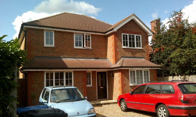 Double Rooms for rent in Egham Main Photo