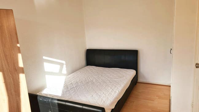 Double Room Bills Included Main Photo