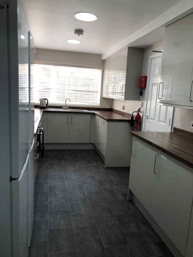 Double bedroom with en-suite Main Photo