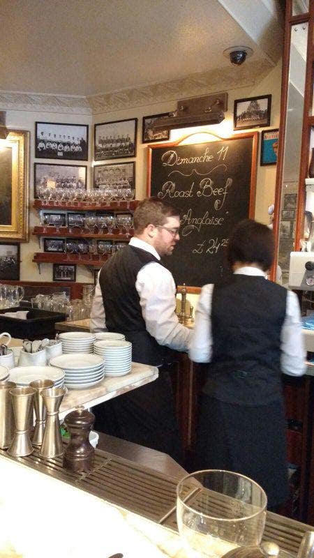 I am a professional male  aged 39 looking for... Main Photo