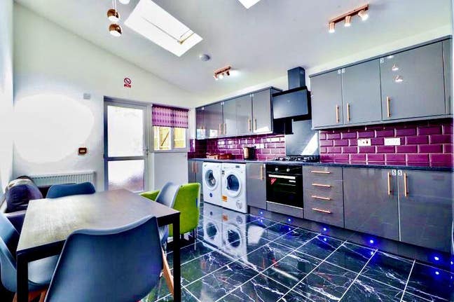 Ensuite Large Double Rooms 5minsfrom Uni  NEW Main Photo